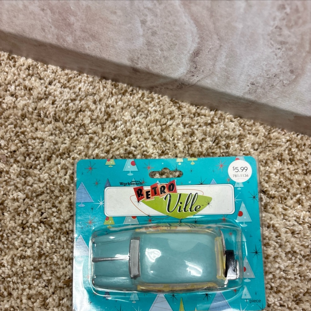 NIP Santa’s Workbench Retro Ville Car